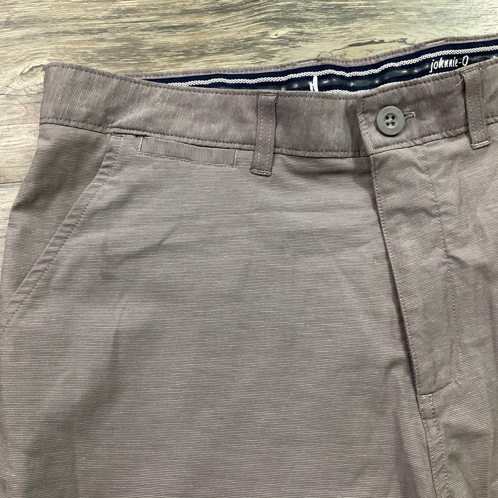 Johnnie-O Wyatt Performance Shorts Men's Sz 34 - Picture 3 of 7